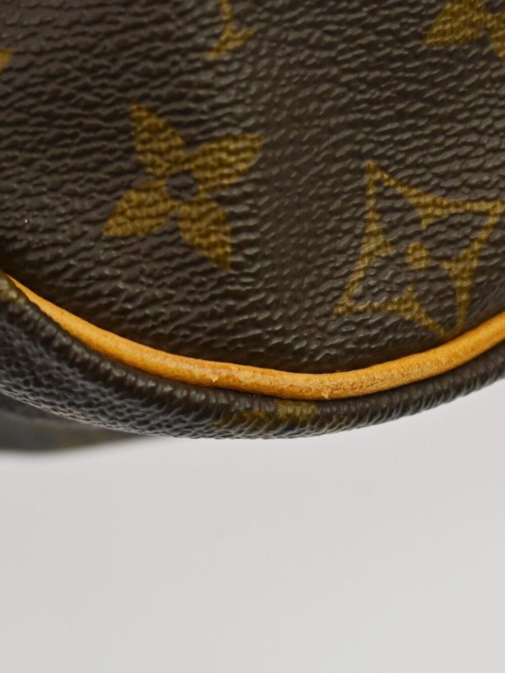 LOUIS VUITTON SAUMUR 35 SHOULDER BAG MONOGRAM M42254 AR0945 YQ07876 - Picture 4 of 14